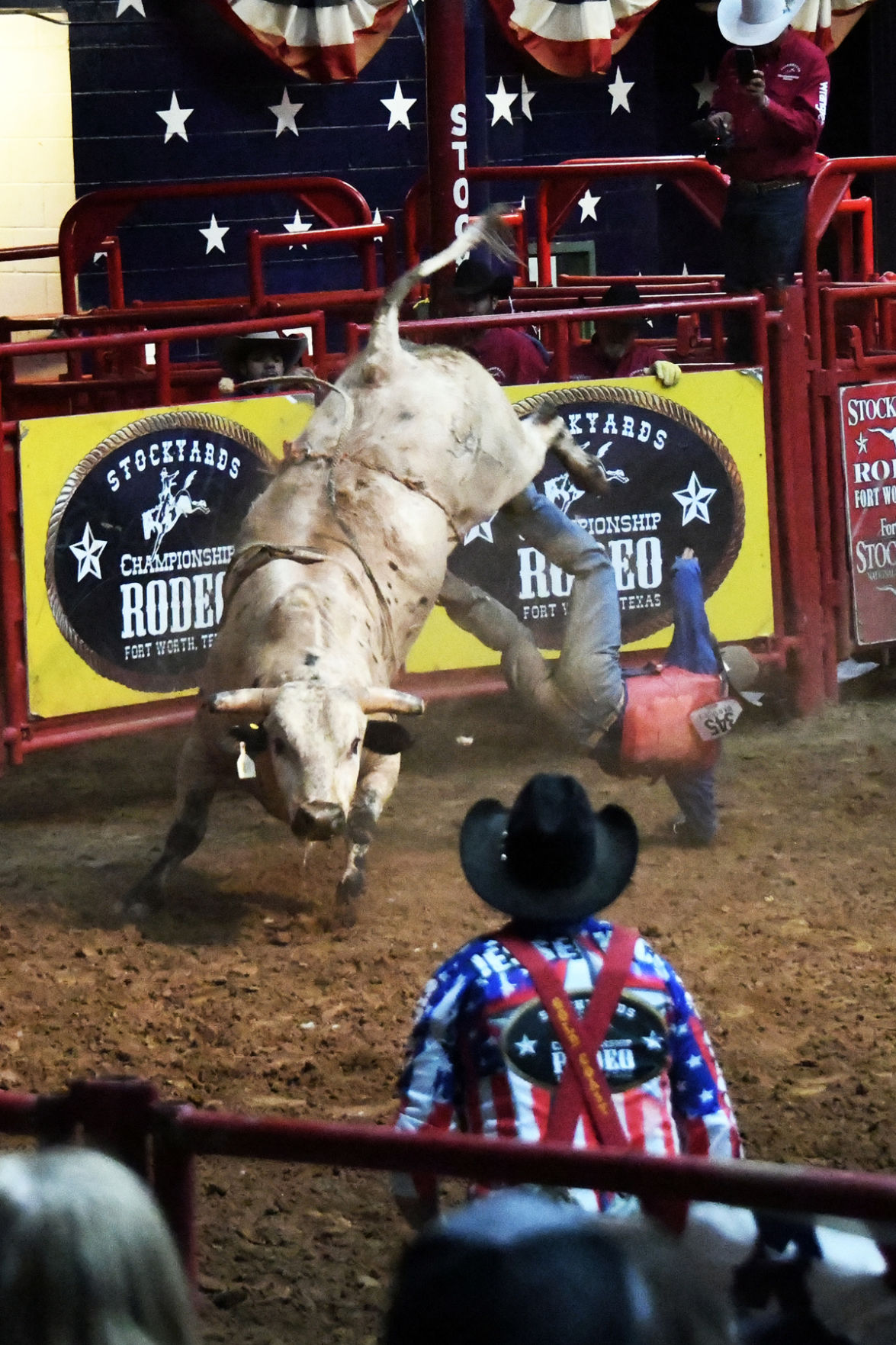 067 At the rodeo.JPG